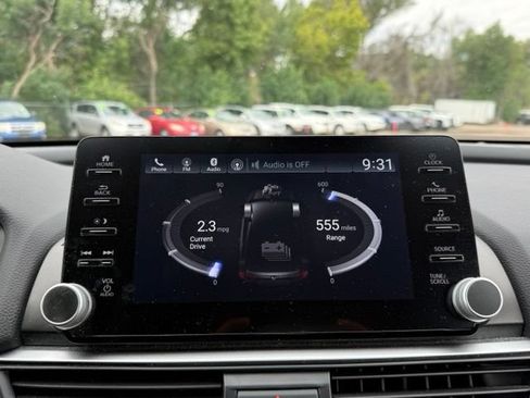 Used 2021 Honda Accord Hybrid image 20