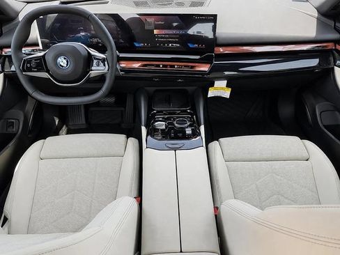 New 2027 BMW i5 eDrive40 RWD image 11
