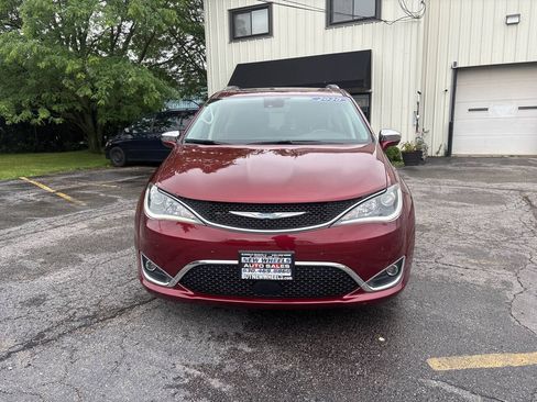 Used 2020 Chrysler Pacifica Limited w/ Advanced Safetytec Group FWD image 7