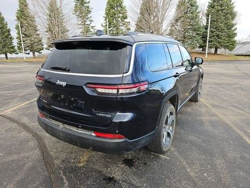 Used 2023 Jeep Grand Cherokee L Limited w/ Luxury Tech Group II image 6