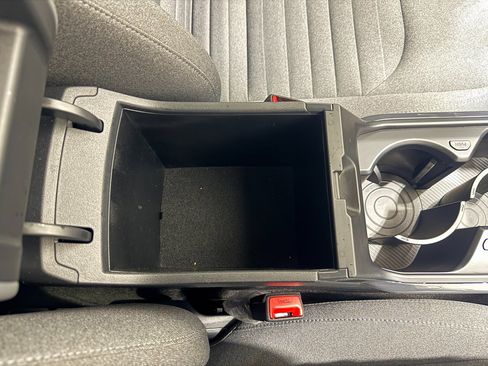 Used 2025 Kia K4 EX image 32