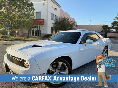 Used 2018 Dodge Challenger SXT w/ Super Sport Group (SS/T) RWD image 10