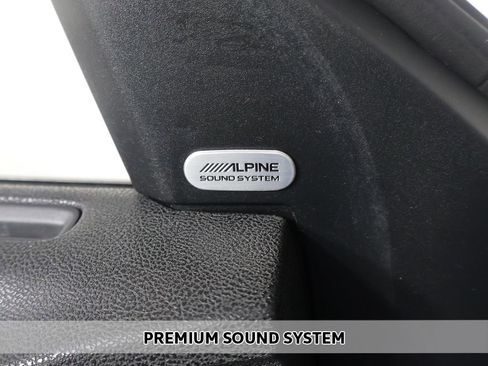 Used 2022 Dodge Charger R/T RWD image 3