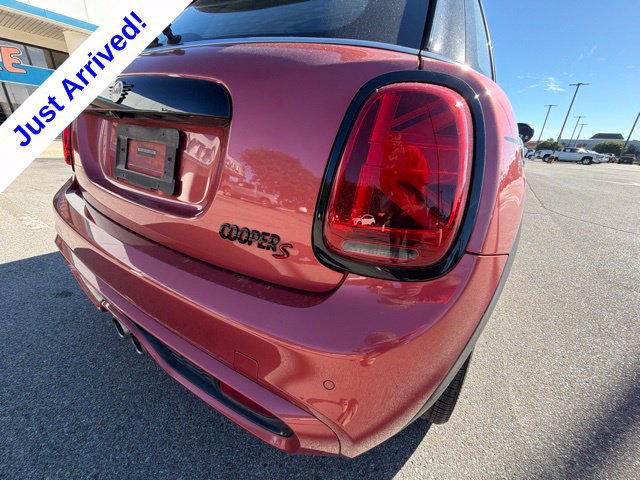 Used 2021 MINI Cooper S w/ Coral Red Edition FWD image 20