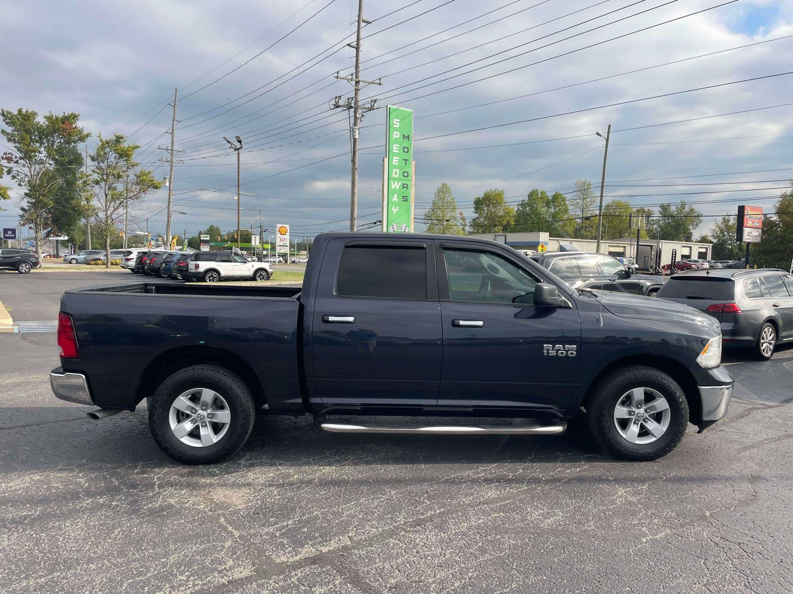 Used 2013 RAM 1500 Classic SLT w/ Remote Start & Security Group RWD image 9