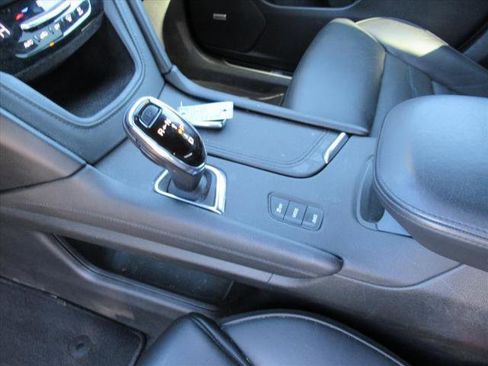 Used 2018 Cadillac XT5 Platinum w/ Driver Assist Package image 18