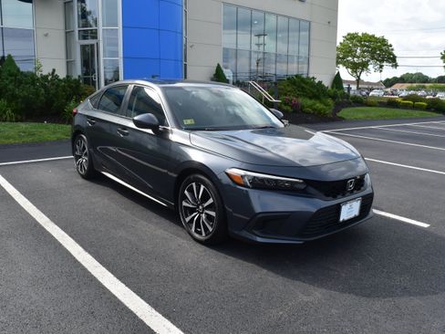 Certified 2024 Honda Civic EX-L image 2