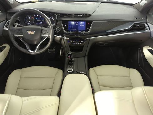 Used 2024 Cadillac XT6 Sport w/ Technology Package AWD/4WD image 14