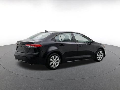 Used 2025 Toyota Corolla LE FWD image 8