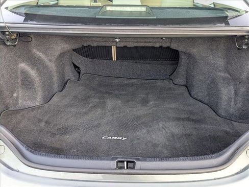 Used 2012 Toyota Camry LE image 6