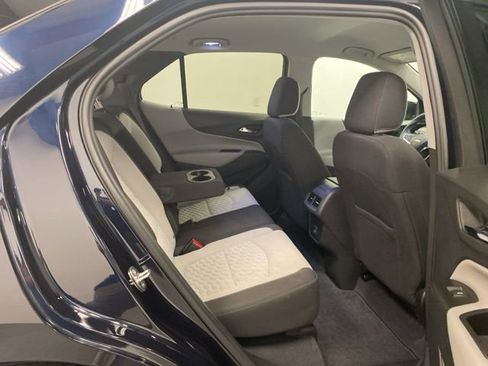 Used 2020 Chevrolet Equinox LT w/ Driver Convenience Package image 23