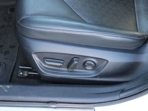 Used 2023 Toyota Camry XSE image 21