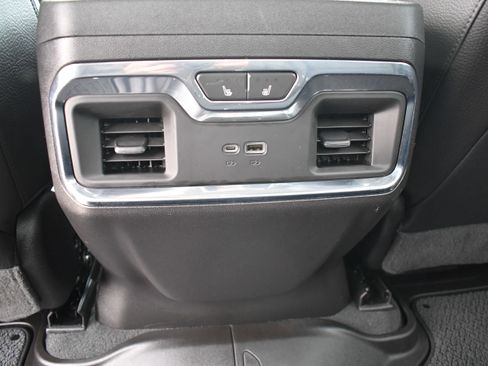 Used 2022 GMC Sierra 1500 Denali w/ Technology Package image 30