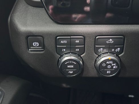 Certified 2024 GMC Sierra 1500 Elevation AWD/4WD image 22