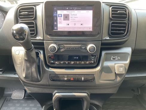 Used 2026 RAM ProMaster 2500 w/ Convenience Group FWD image 24