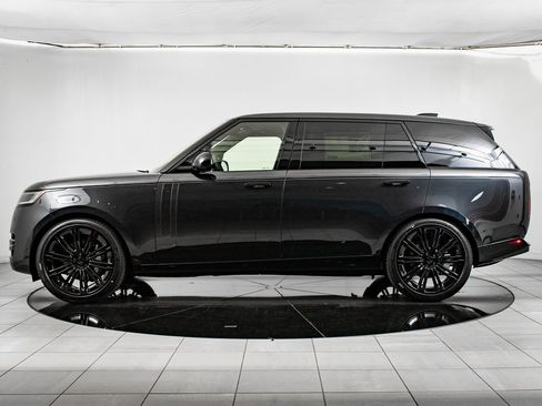 New 2026 Land Rover Range Rover Long Wheelbase SE image 11