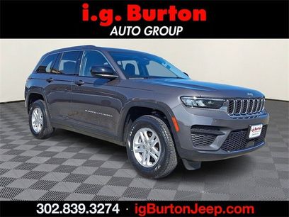 Used 2022 Jeep Grand Cherokee Laredo w/ Luxury Tech Group I