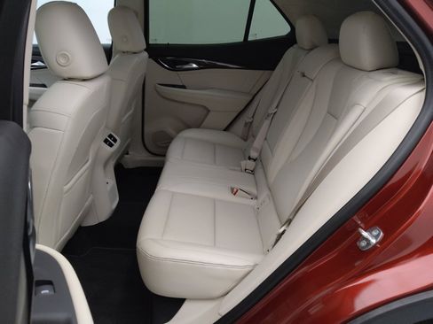 Used 2022 Buick Envision Essence w/ Technology Package I image 18