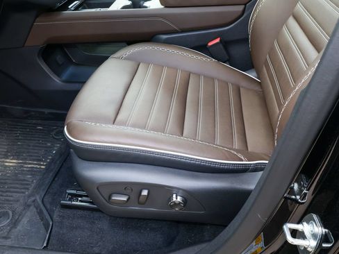 New 2026 GMC Acadia Denali Ultimate w/ LPO, Floor Liner Package FWD image 10