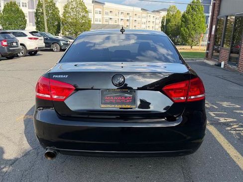 Used 2014 Volkswagen Passat 2.5 S FWD image 11