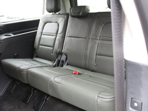 Certified 2024 Lincoln Navigator L Black Label AWD/4WD image 16