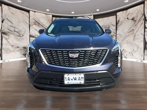 Used 2022 Cadillac XT4 Luxury w/ Cold Weather Package image 8