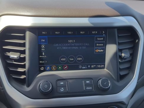 Used 2021 GMC Acadia SLT w/ Technology Package AWD/4WD image 12
