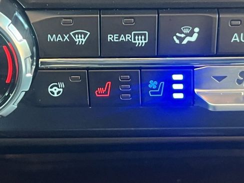 Used 2025 Ford F250 King Ranch image 11