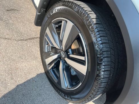 Used 2021 Nissan Rogue SL w/ Premium Package FWD image 36