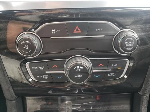 Used 2016 Chrysler 300 Limited w/ Driver Convenience Group AWD/4WD image 21