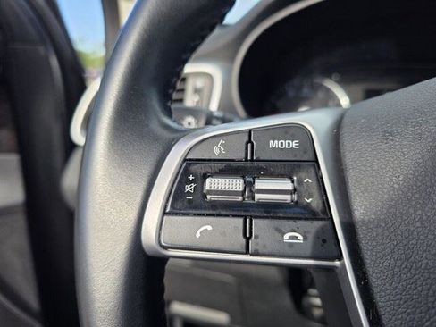 Used 2020 Kia Sorento S image 26