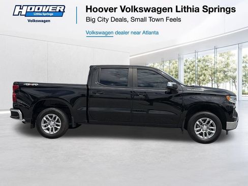 Used 2023 Chevrolet Silverado 1500 LT AWD/4WD image 23