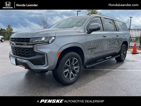Used 2022 Chevrolet Suburban Z71 w/ Z71 Off-Road Package AWD/4WD image 1