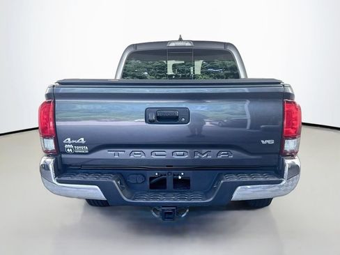 Used 2021 Toyota Tacoma SR5 AWD/4WD image 7