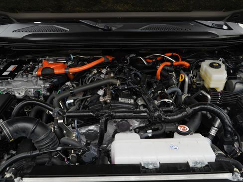 Used 2026 Toyota Land Cruiser AWD/4WD image 32