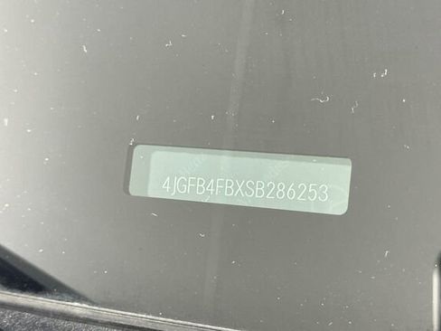 Certified 2025 Mercedes-Benz GLE 350 Black image 34