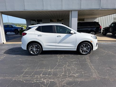 Used 2023 Buick Encore GX Select w/ Sport Touring Package FWD image 2
