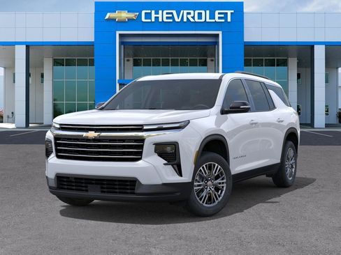 New 2026 Chevrolet Traverse LT FWD image 6