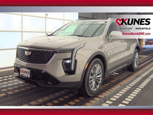 Used 2025 Cadillac XT4 Premium Luxury AWD/4WD image 30