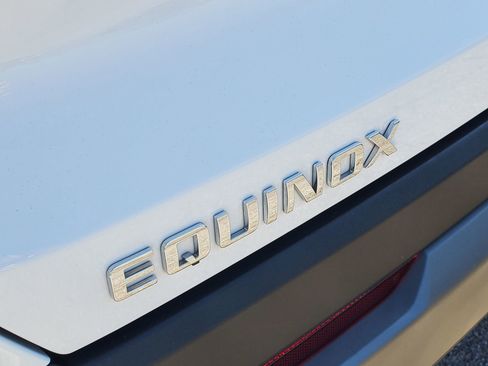 Used 2026 Chevrolet Equinox LT w/ Convenience Package II FWD image 6