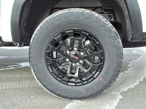 New 2026 GMC Canyon Elevation AWD/4WD image 7