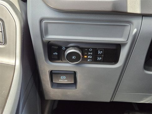 Used 2024 Ford F150 XLT image 25