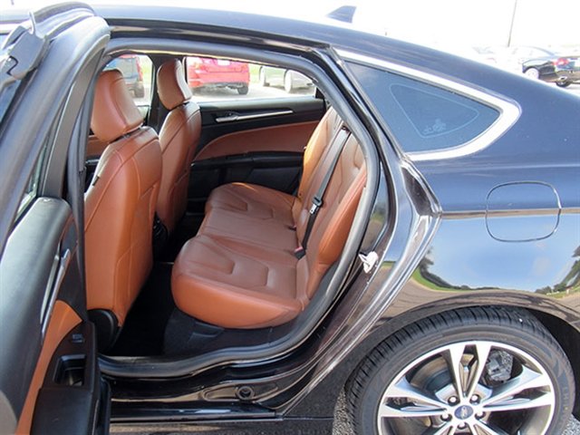 Used 2020 Ford Fusion Titanium FWD image 15