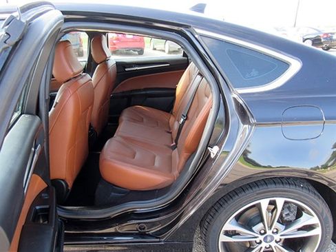 Used 2020 Ford Fusion Titanium image 15