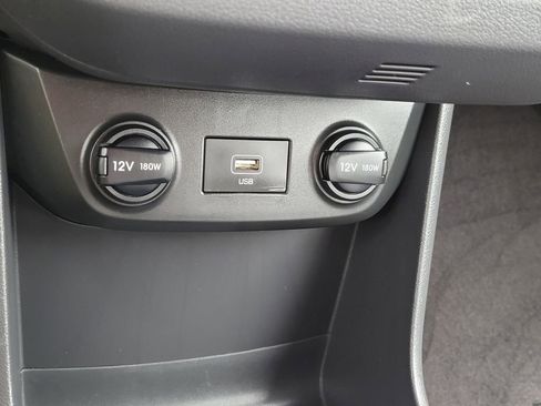 Used 2020 Hyundai Ioniq Limited image 27