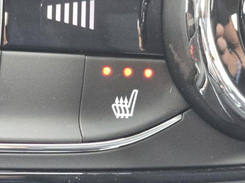 Certified 2025 Chevrolet Trax LT w/ Driver Confidence Package image 7