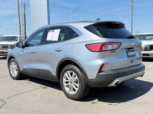 Used 2022 Ford Escape SE w/ Cold Weather Package image 5