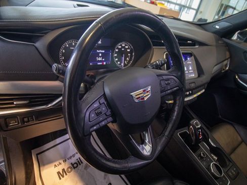 Certified 2019 Cadillac XT4 Premium Luxury image 20