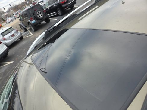 Used 2023 Subaru Outback Touring image 11