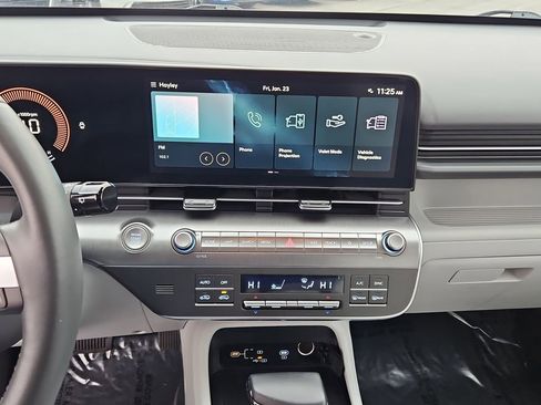 Used 2024 Hyundai Kona SEL image 15